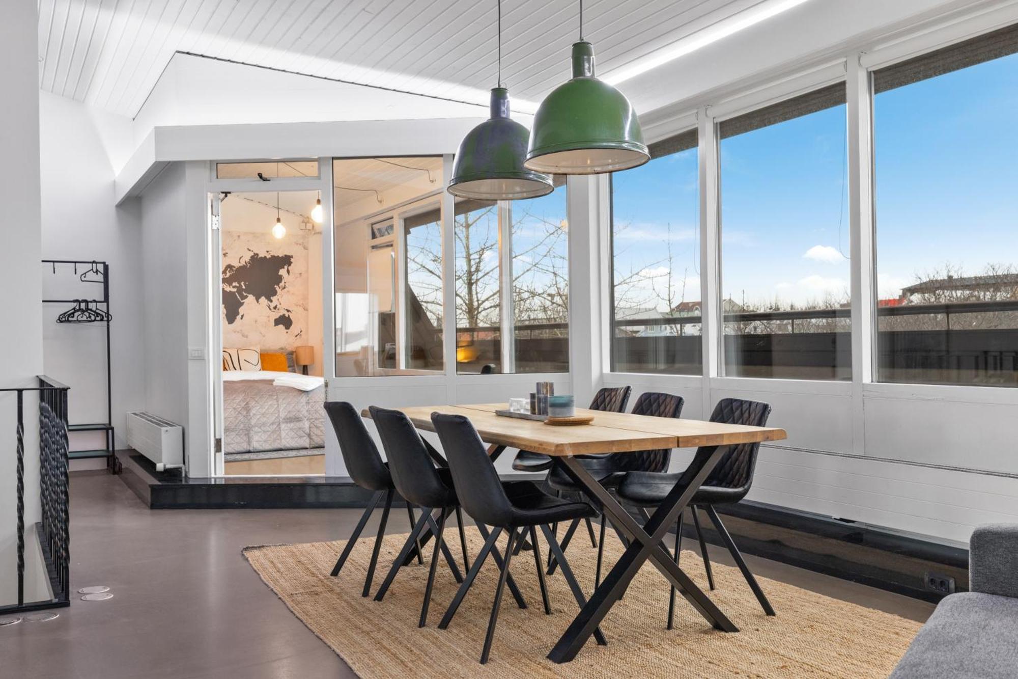 Penthouse Apt On The Shopping Street-Free Parking Reykjavík Exterior photo