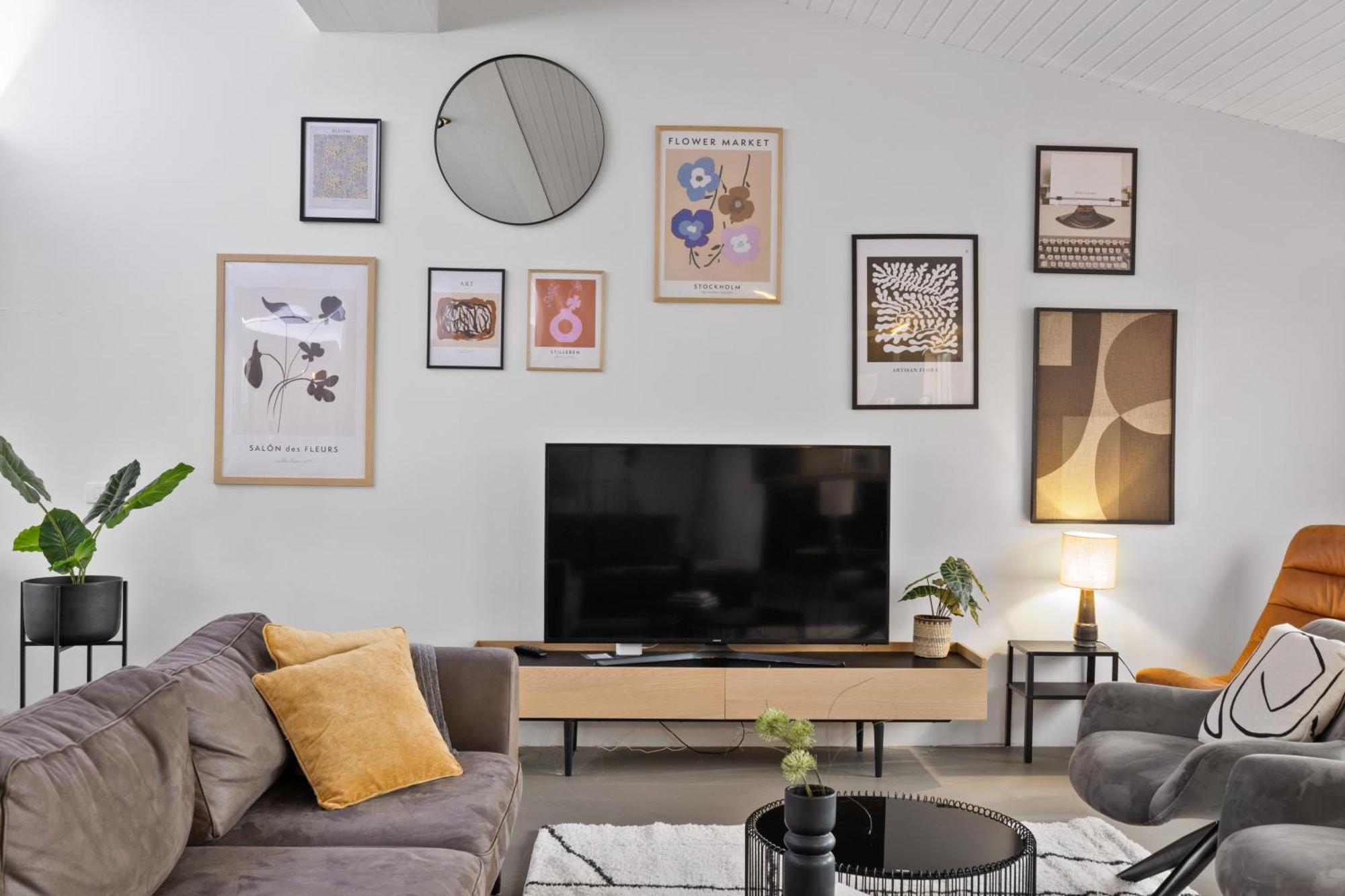 Penthouse Apt On The Shopping Street-Free Parking Reykjavík Exterior photo